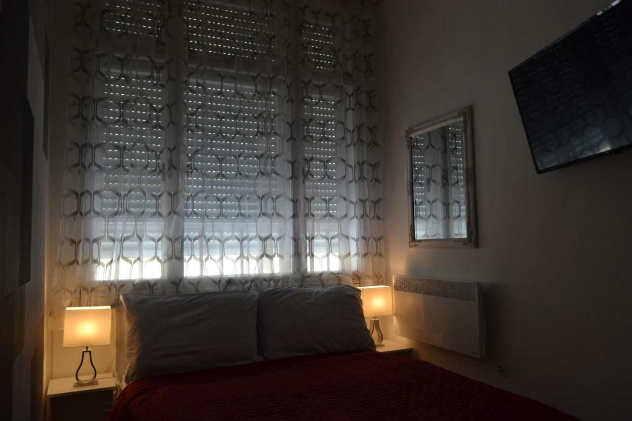 City Corso Apartman Будапеща Екстериор снимка